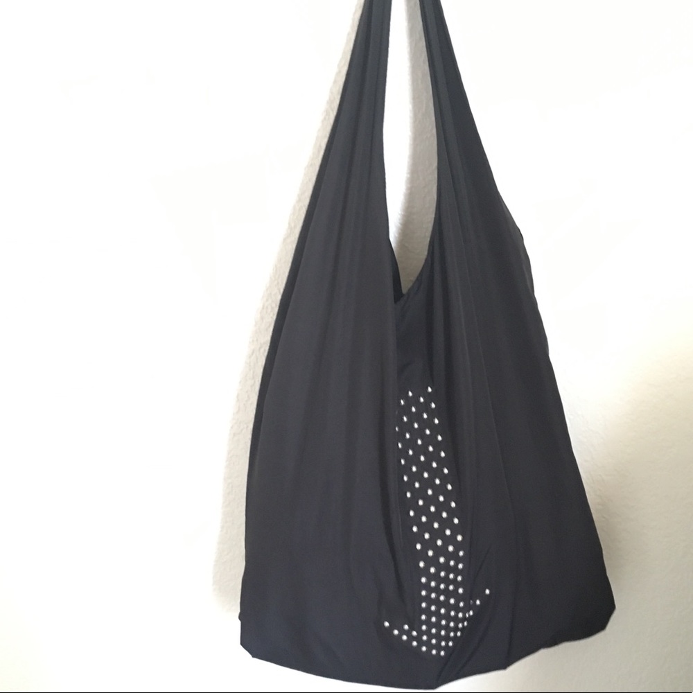 Zara soft arrow bag black